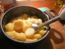 Pureer de aardappelen