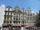 De Grote Markt - De Duif links - het huis van Victor Hugo