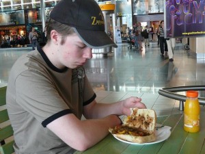 001 090820 Thursday - breakfast at Schiphol Airport