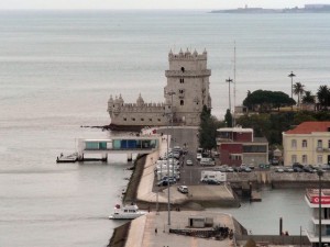 235 uitzicht vanaf het Monument der Ontdekkingen - Torre de Belém