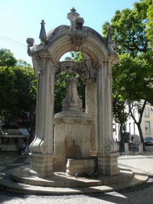 319 Praça do Carmo