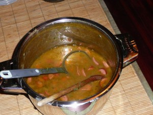 bazbo's erwtensoep met pompoen en kaneel - bazbo's pea soup with pumpkin and cinnamon