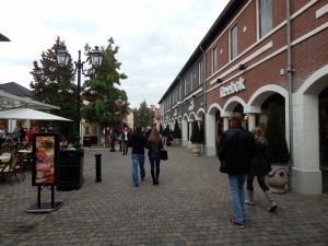 003 Roermond Outlet