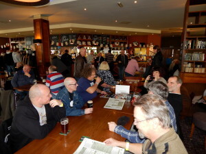 152 having lunch in Wetherspoon