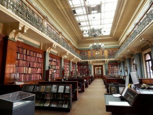 271 Victoria & Albert Museum - library