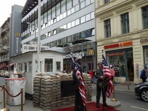 0257 Checkpoint Charlie
